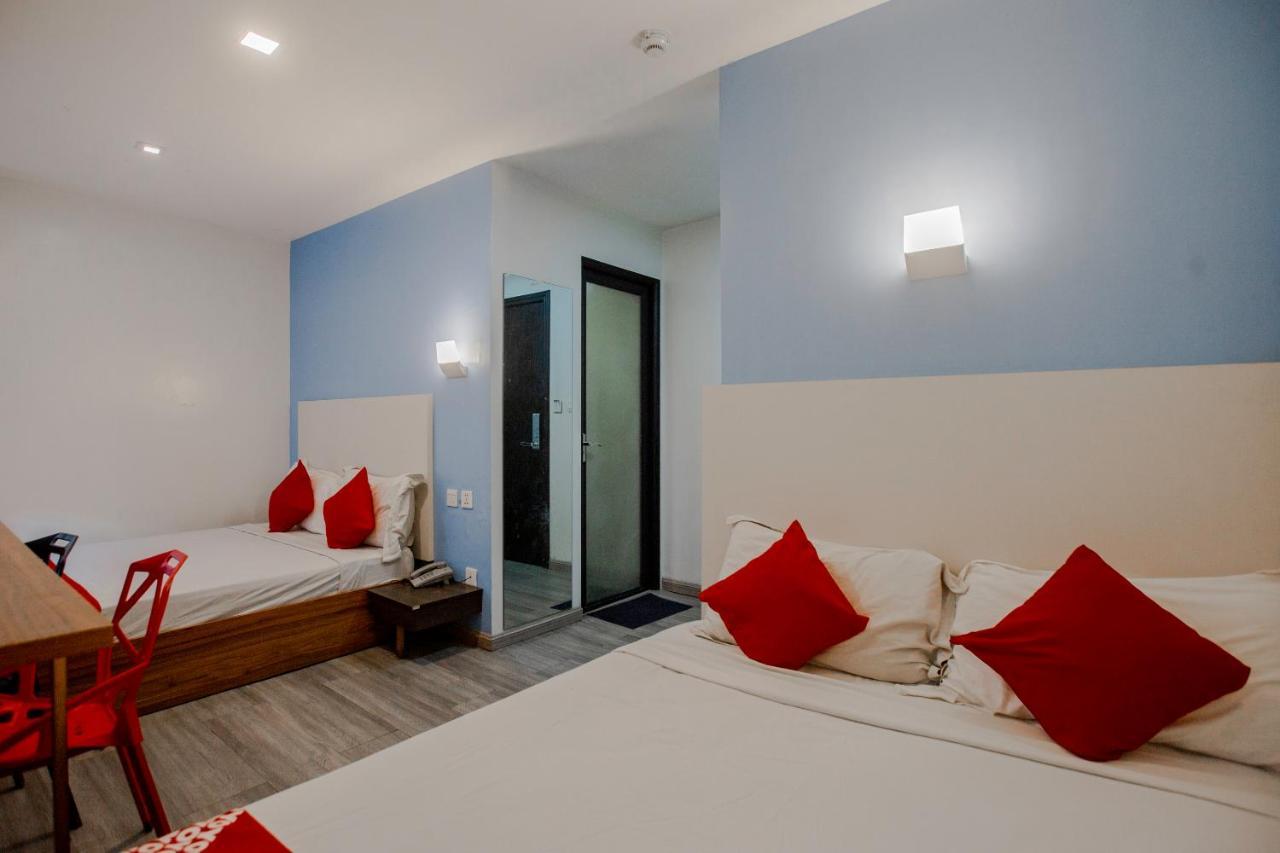 Oyo 666 Mc Hotel Fairview Quezon City Bagian luar foto