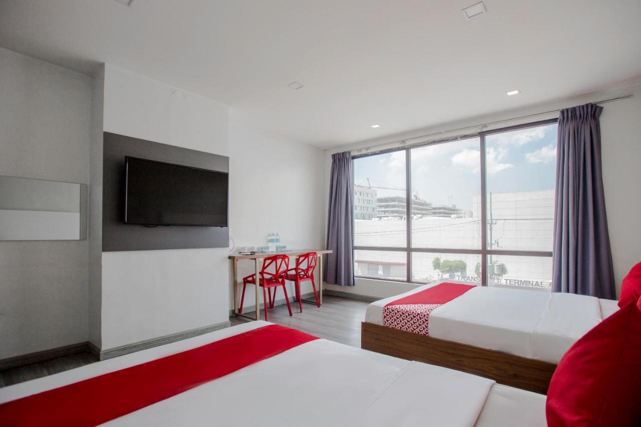 Oyo 666 Mc Hotel Fairview Quezon City Bagian luar foto