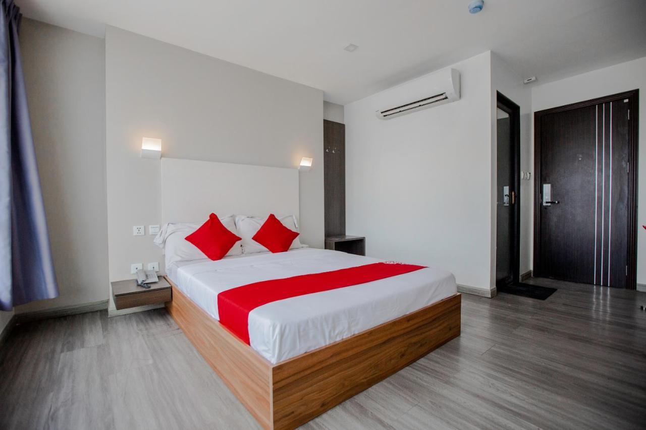 Oyo 666 Mc Hotel Fairview Quezon City Bagian luar foto