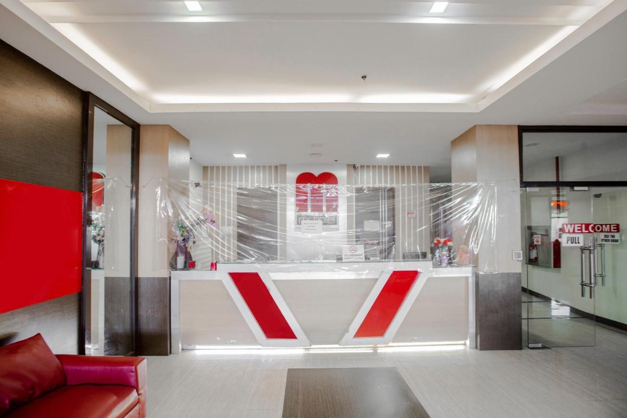 Oyo 666 Mc Hotel Fairview Quezon City Bagian luar foto